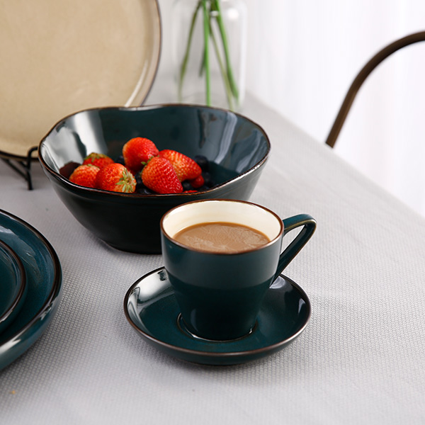 Two-tone dark blue ceramic tableware