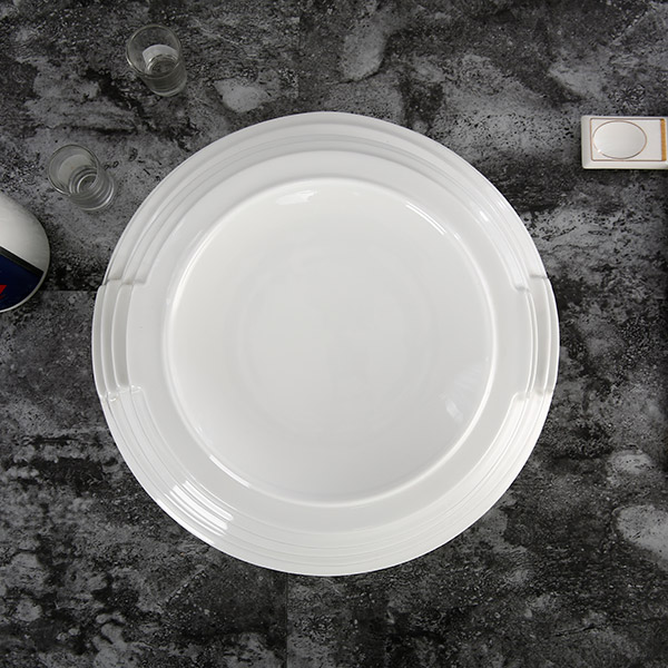 Pure white round dish