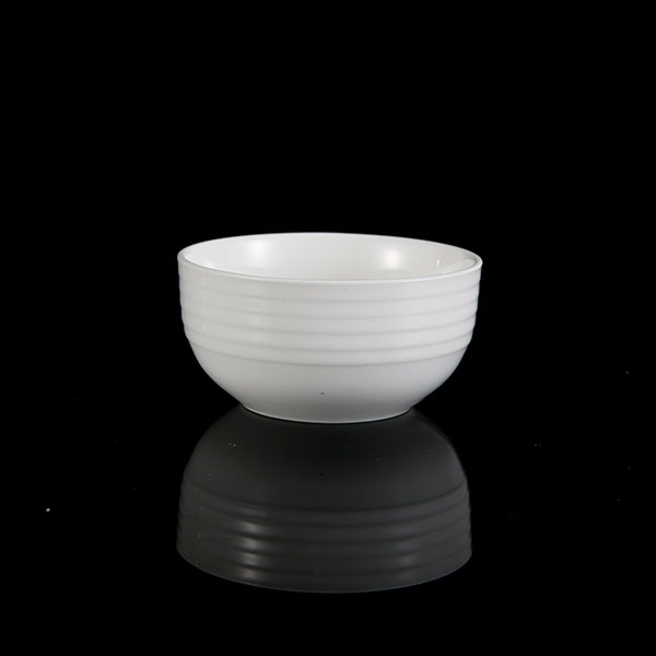 Fine grain white porcelain bowl