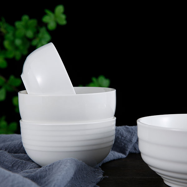 Fine grain white porcelain bowl